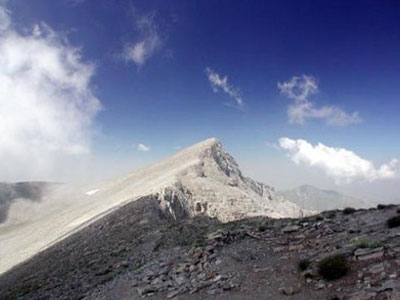Στα λευκά ο Όλυμπος Στα λευκά ο Όλυμπος