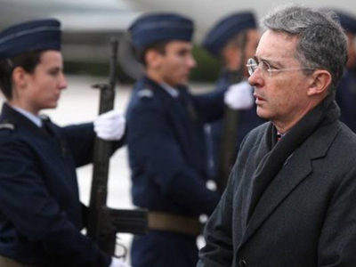 Νικητής ο Ουρίμπε στην Κολομβία