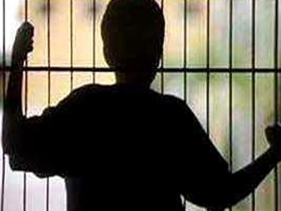 Μείωση ποινών και χρόνου κράτησης για τους ανηλίκους