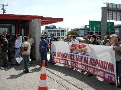 Απολύσεις με το πρόσχημα της κρίσης