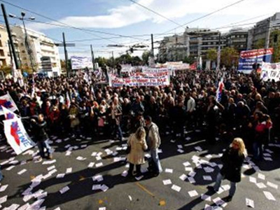 Συγκεντρώσεις και καταλήψεις από μέλη του ΠΑΜΕ