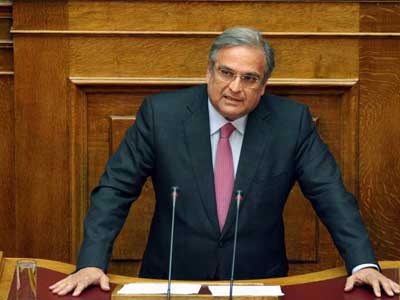 Ανέβηκαν οι τόνοι στη Βουλή