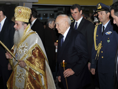 Το Πάσχα της πολιτικής και πολιτειακής ηγεσίας