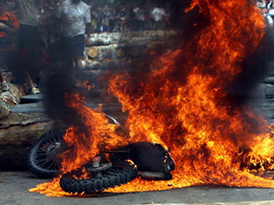 Εμπρησμός μοτοσικλέτας στα Χανιά