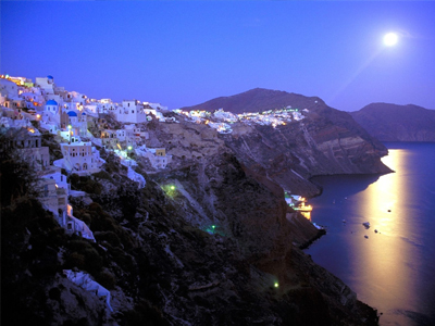 Πρέπει να επισκεφτείς την Σαντορίνη πριν πεθάνεις…