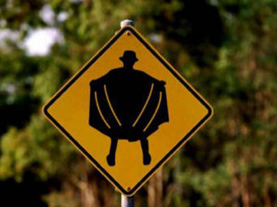 Ξεγυμνώθηκε μπροστά σε παιδιά