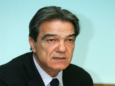 Παρέμβαση Σηφουνάκη για τα δρομολόγια πτήσεων