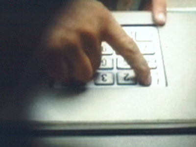 «Άδειαζαν» λογαριασμούς με τη μέθοδο του skimming