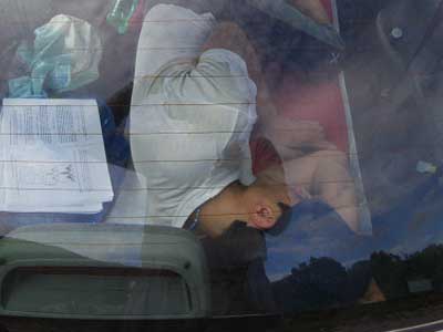 Έγειρε στου καραβιού την πλώρη…