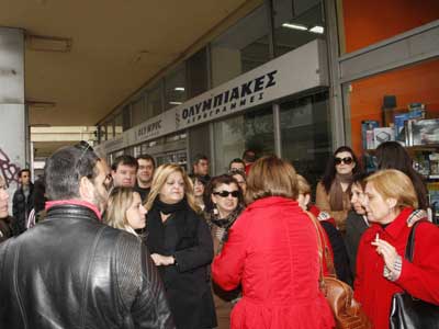 Στη Βουλή οι συμβασιούχοι της Ολυμπιακής