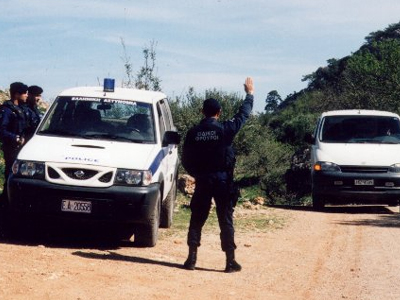 Τους πρόδωσε το περιπολικό!