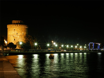Βούτηξε στον Θερμαϊκό κι έσωσε ηλικιωμένη