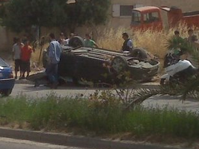 Βγήκε… ατσαλάκωτος μετά από τροχαίο