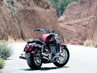 Ατρόμητος μοτοσικλετιστής