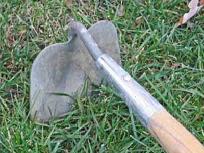 Συνελήφθη… με την τσάπα στο χέρι