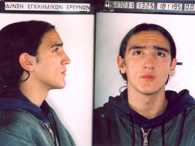 Έδωσαν και τηλέφωνο για τους κυνηγούς κεφαλών