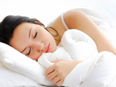 Οι γυναίκες δεν παραδέχονται ότι κοιμούνται περισσότερο