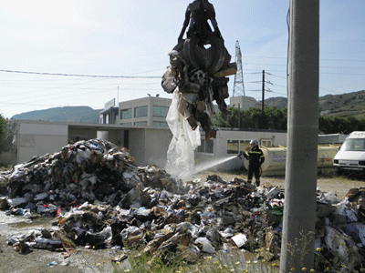 Κρήτη: Φωτιά σε χωματερή Κρήτη: Φωτιά σε χωματερή