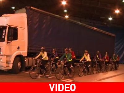 Το οπτικό πεδίο που έχουν οι οδηγοί φορτηγών!