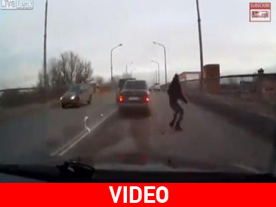 Επιβάτης «εκτοξεύτηκε» σε τροχαίο