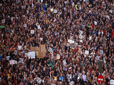 Στους δρόμους οι Πορτογάλοι