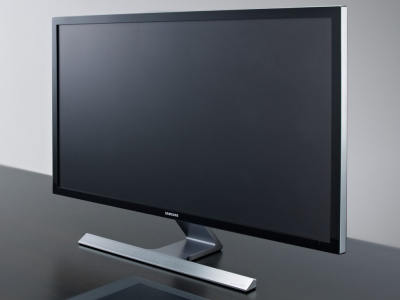 Νέες οθόνες από την Samsung ελκυστικού design με Ultra HD 4K ανάλυση