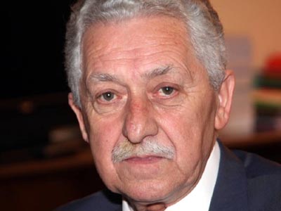 «Αν θεωρούν ότι έχω κάνει τόσα λάθη, να δεχτούν την παραίτησή μου»