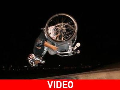 Backflip με αναπηρικό καροτσάκι !!