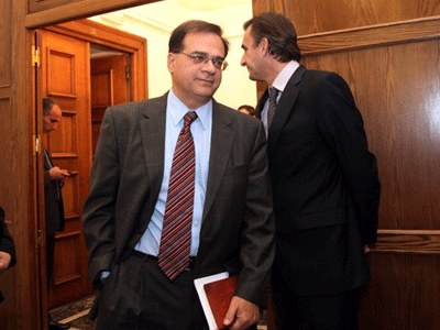 Σύσκεψη Χαρδούβελη με βουλευτές ΝΔ-ΠΑΣΟΚ