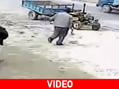 Δύο άντρες κι ένα τρακτέρ σε μία ξεκαρδιστική γκάφα