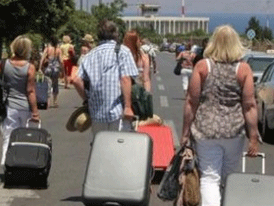 Ξεκίνησαν οι πρώτες μαζικές αφίξεις στα αεροδρόμια της Κρήτης