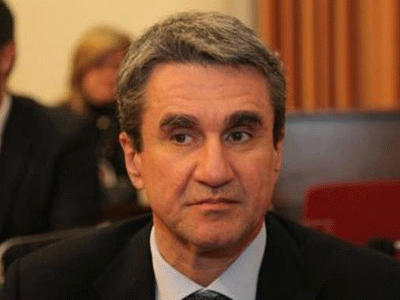 «Δεν πρόκειται να καταργηθεί η Τράπεζα Θεμάτων»