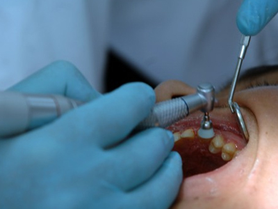 Οδοντίατροι και τον Αύγουστο για τα επείγοντα περιστατικά