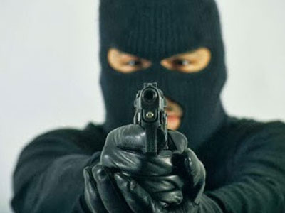 Τώρα: Ληστεία σε σούπερ μάρκετ στην Αμάρυνθο Ευβοίας