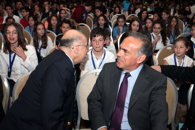 Ο υπουργός Δημόσιας Τάξης και Προστασίας του Πολίτη Νίκος Δένδιας και ο υπουργός Παιδείας και Θρησκευμάτων Κωνσταντίνος Αρβανιτόπουλος