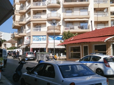 Φώναζε ότι θα πέσει από το μπαλκόνι