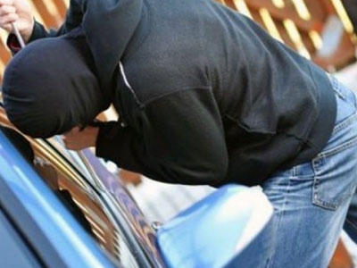 Μάστορες… διαρρήκτες έπεσαν στη φάκα