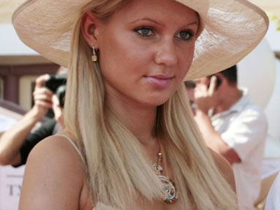 Δωρεές για παιδιά με αναπηρία ζήτησε η Ριμπολόβλεβα