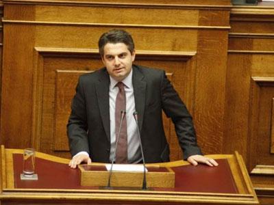 Κωνσταντινόπουλος: «Είστε νταβατζήδες της κλειδαρότρυπας»
