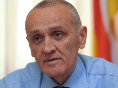 Γεωργία: Διαδηλώσεις και κατάληψη της κρατικής τηλεόρασης