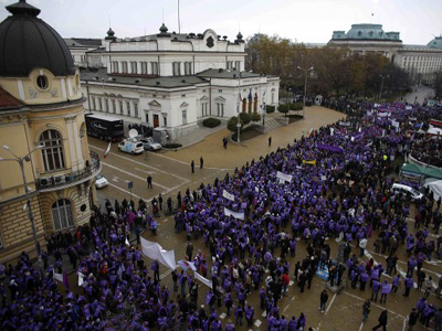 Βουλγαρία: Ενάμισι εκατομμύριο οι πολίτες που στηρίζουν την κυβέρνηση