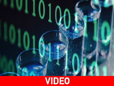 Ερευνητές έστειλαν γραπτά μηνύματα χρησιμοποιώντας βότκα Ερευνητές έστειλαν γραπτά μηνύματα χρησιμοποιώντας βότκα