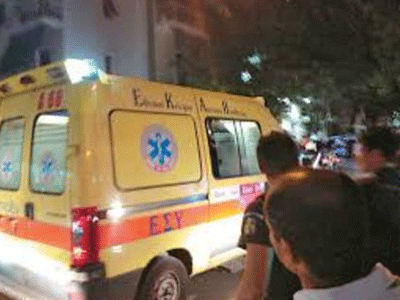 Δύο πυροσβέστες τραυματίστηκαν από έκρηξη φιάλης υγραερίου Δύο πυροσβέστες τραυματίστηκαν από έκρηξη φιάλης υγραερίου