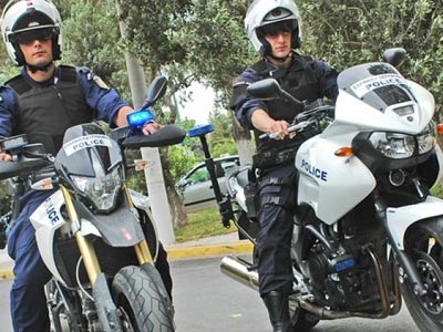 Πάτρα: Εμβόλισε με Ι.Χ. μηχανή της ομάδας ΔΙ.ΑΣ και έφυγε Πάτρα: Εμβόλισε με Ι.Χ. μηχανή της ομάδας ΔΙ.ΑΣ και έφυγε