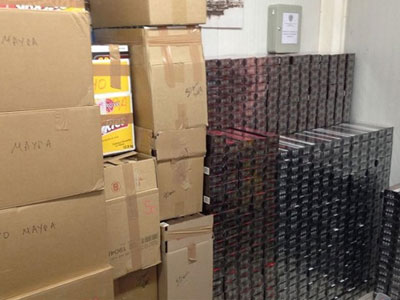 Χιλιάδες πακέτα λαθραίων τσιγάρων κατασχέθηκαν στο λιμάνι του Πειραιά