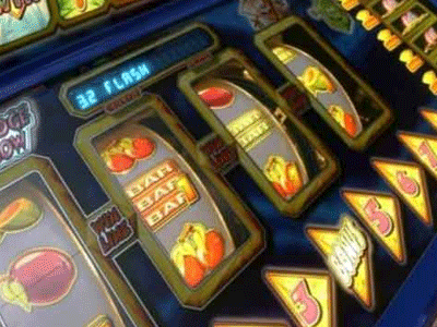 Συλλήψεις σε καφενείο για «φρουτάκια»