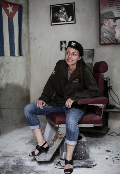 Η Τάνια πριν ενταχθεί στο FARC, είχε επιστρέψει στην Ολλανδία για να τελειώσει τις πανεπιστημιακές της σπουδές.