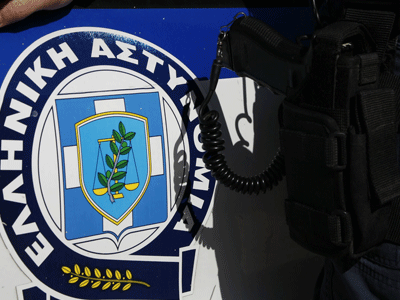 Οπλοστάσιο σε σπίτι 28χρονου στη Λαμία