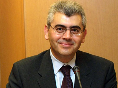 Χαρακόπουλος: «Στηρίζουμε την ελληνική αμπελουργία»