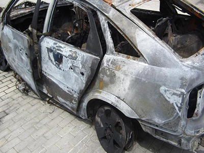 Ερωτικό τρίγωνο με στόχο… τον σύζυγο!